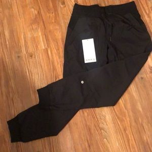 Lululemon Dance Studio Jogger size 6